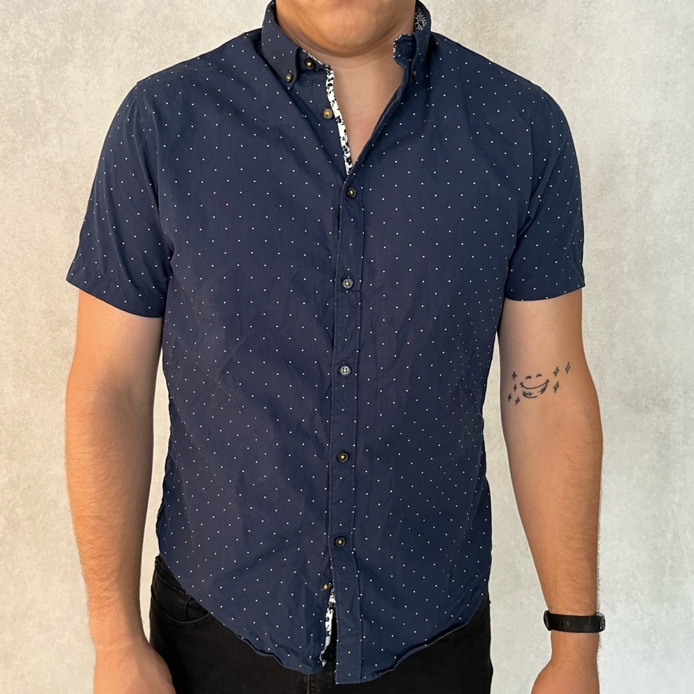 Men’s button down short sleeve